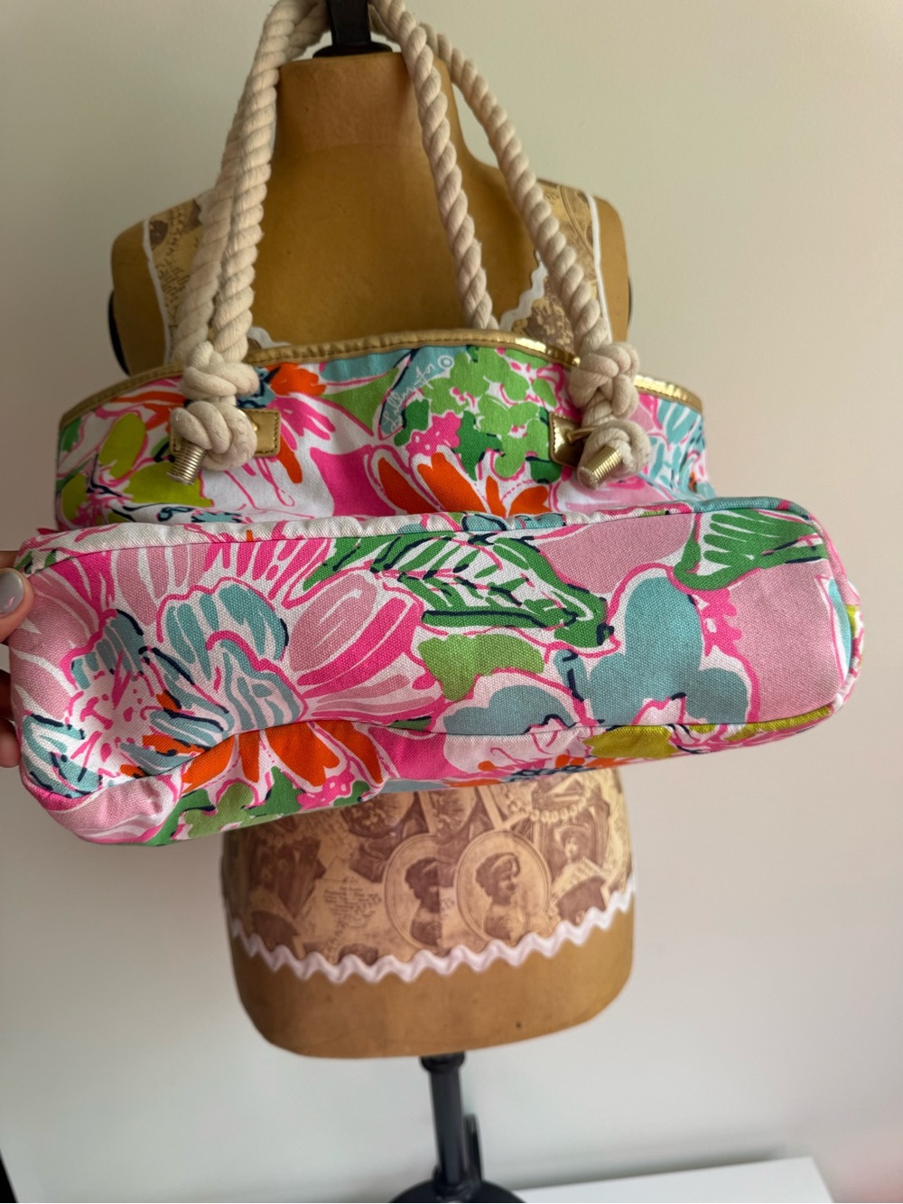 Lilly Pulitzer for Target Floral Canvas Rope Tote Bag - Picture 5 of 7